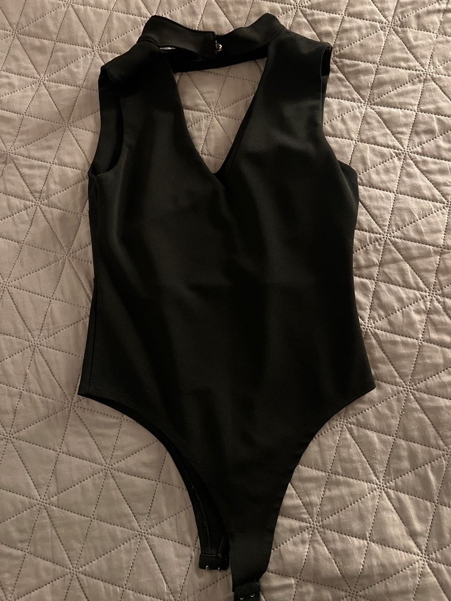 Top: Body top schwarz – Nuovo (secondo la descrizione) da Embrach venduto da lar_nlf5 1