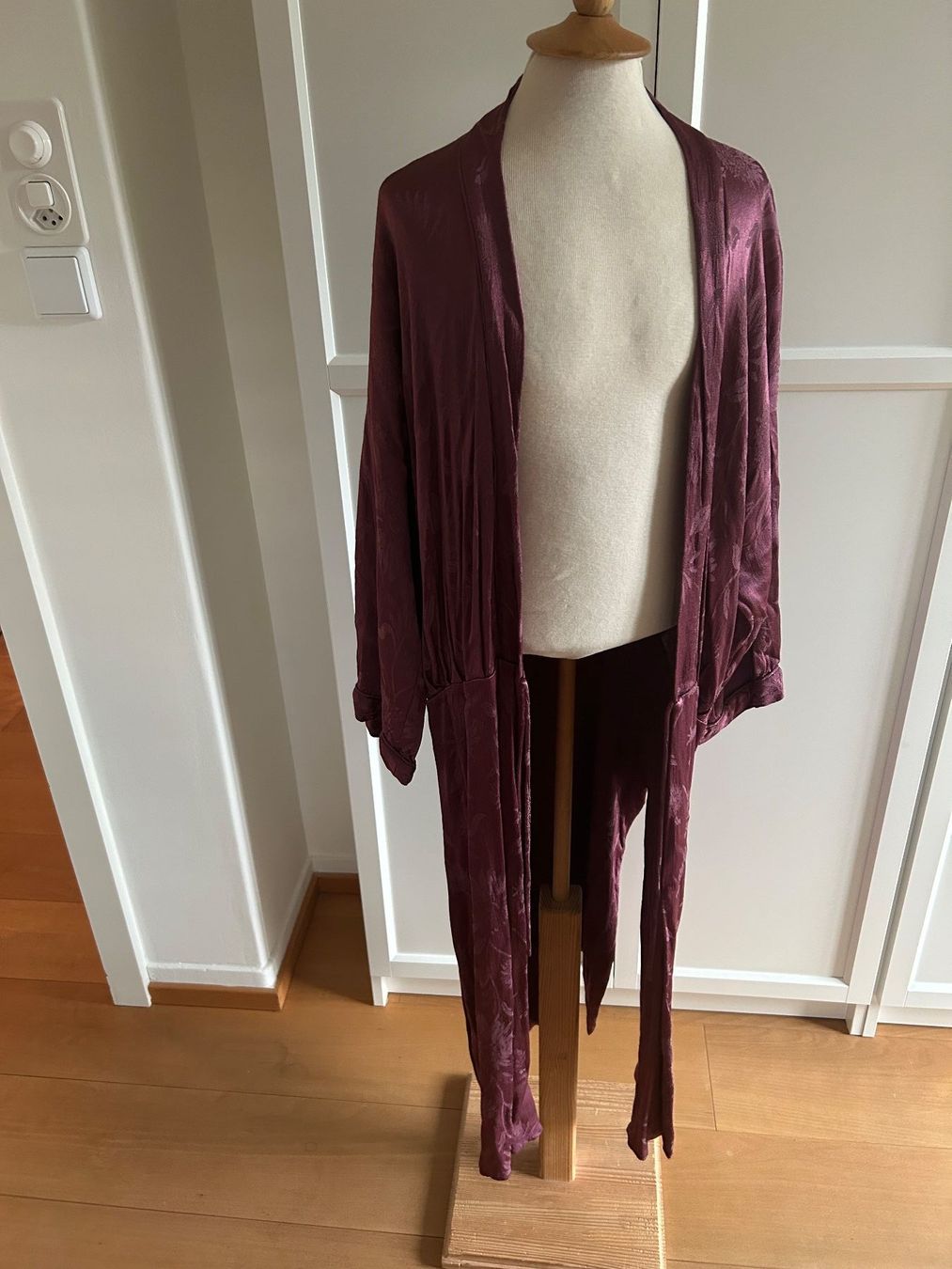 Internationale Kunst: Kimono Zara – Gebraucht aus Luzern von lou4444 2