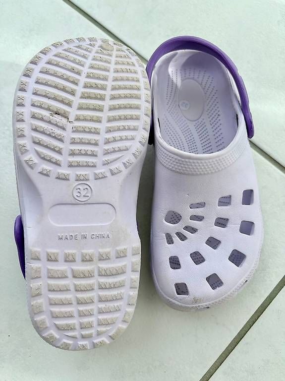 Scarpe da uomo: Kinderschuhe Gr. 32 violett – Usato da Dietlikon venduto da Pmt_zh 1