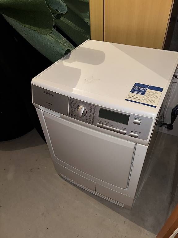 Machines à sécher: Sèche linge Electroluxe 7kg – D'occasion à Vétroz par kin_29sj