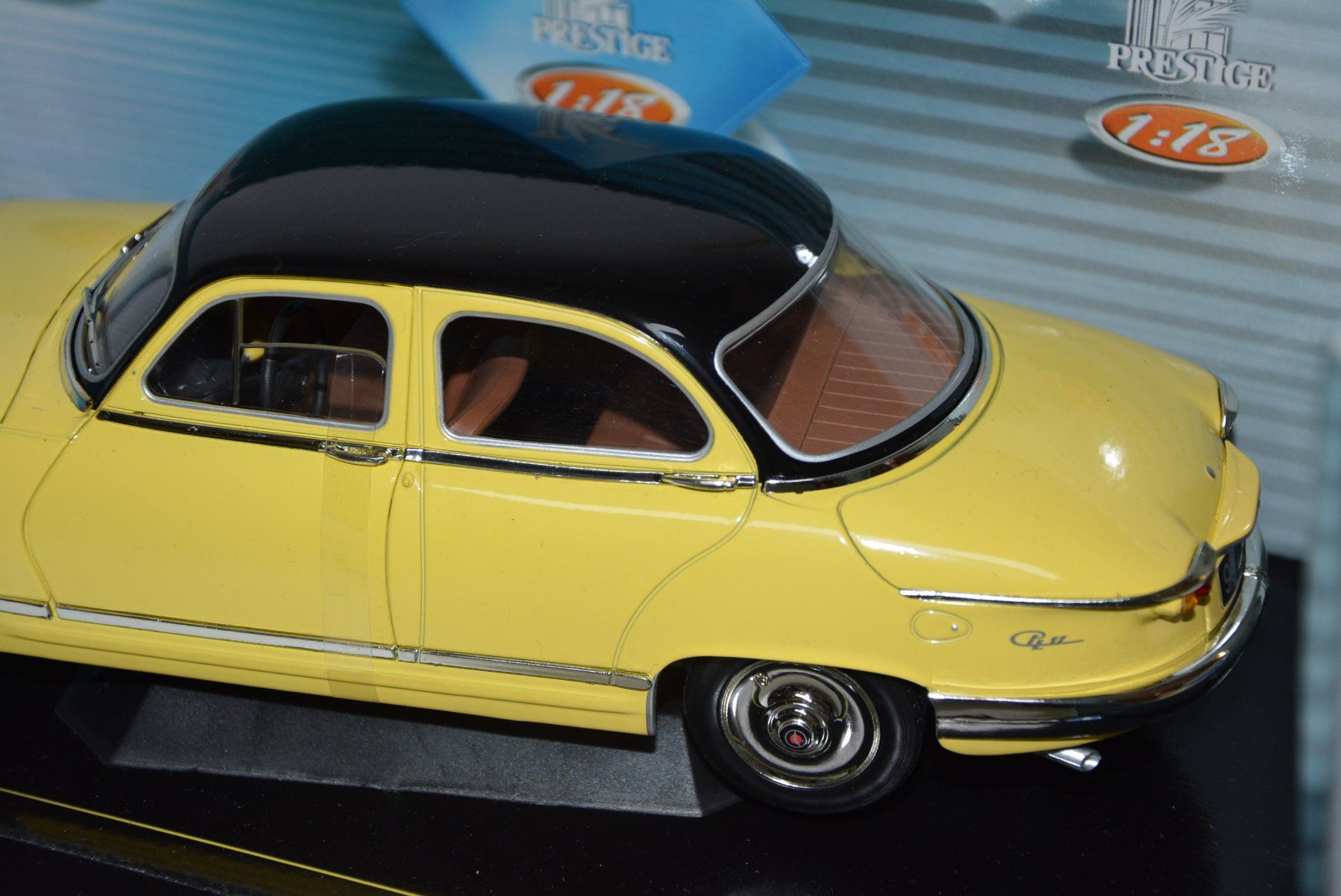 Solido Modellini d'auto: Panhard PL17 1961 , Solido 8173 , 1:18 – Nuovo e nell'imballaggio originale da Goldach venduto da Feivel9 4