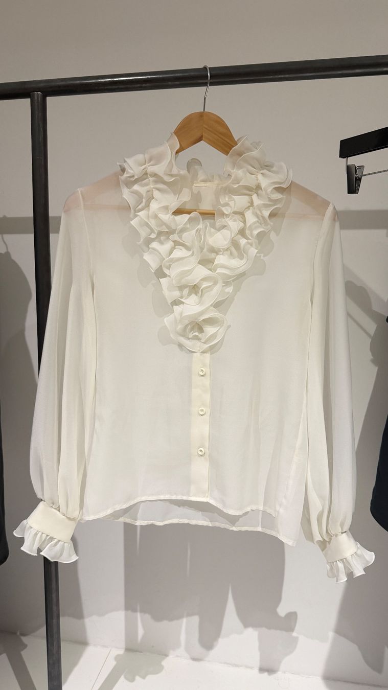 Chemisiers: Sublime blouse transparente années 70 – D'occasion à giffers par sev_c9x9
