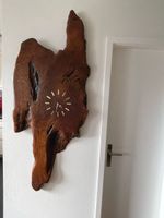 Wanduhr aus Wurzelholz