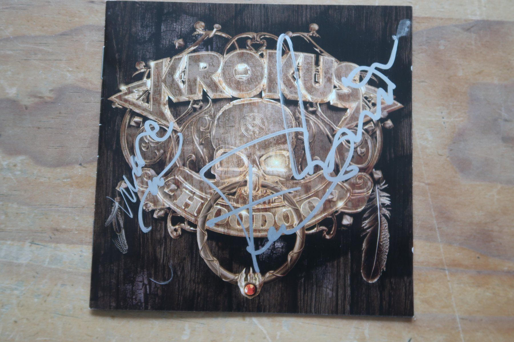 CD: KROKUS - HOODOO mit AUTOGRAMMEN - CD – Usato da Basel venduto da Patiscat 1