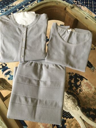 ALAIA SET (CARDIGAN, TOP und ROCK), GR. M/L, SUPER BEQUEM!