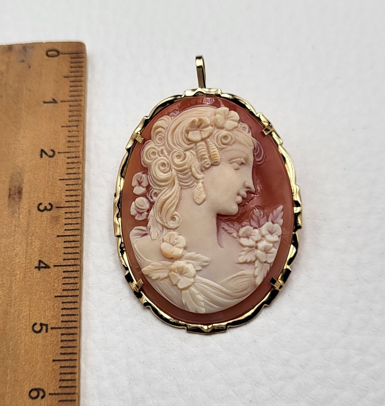 Ciondoli: Gold 585 Kamee Anhänger/Broche – Usato da Wald ZH venduto da Dasilver 2