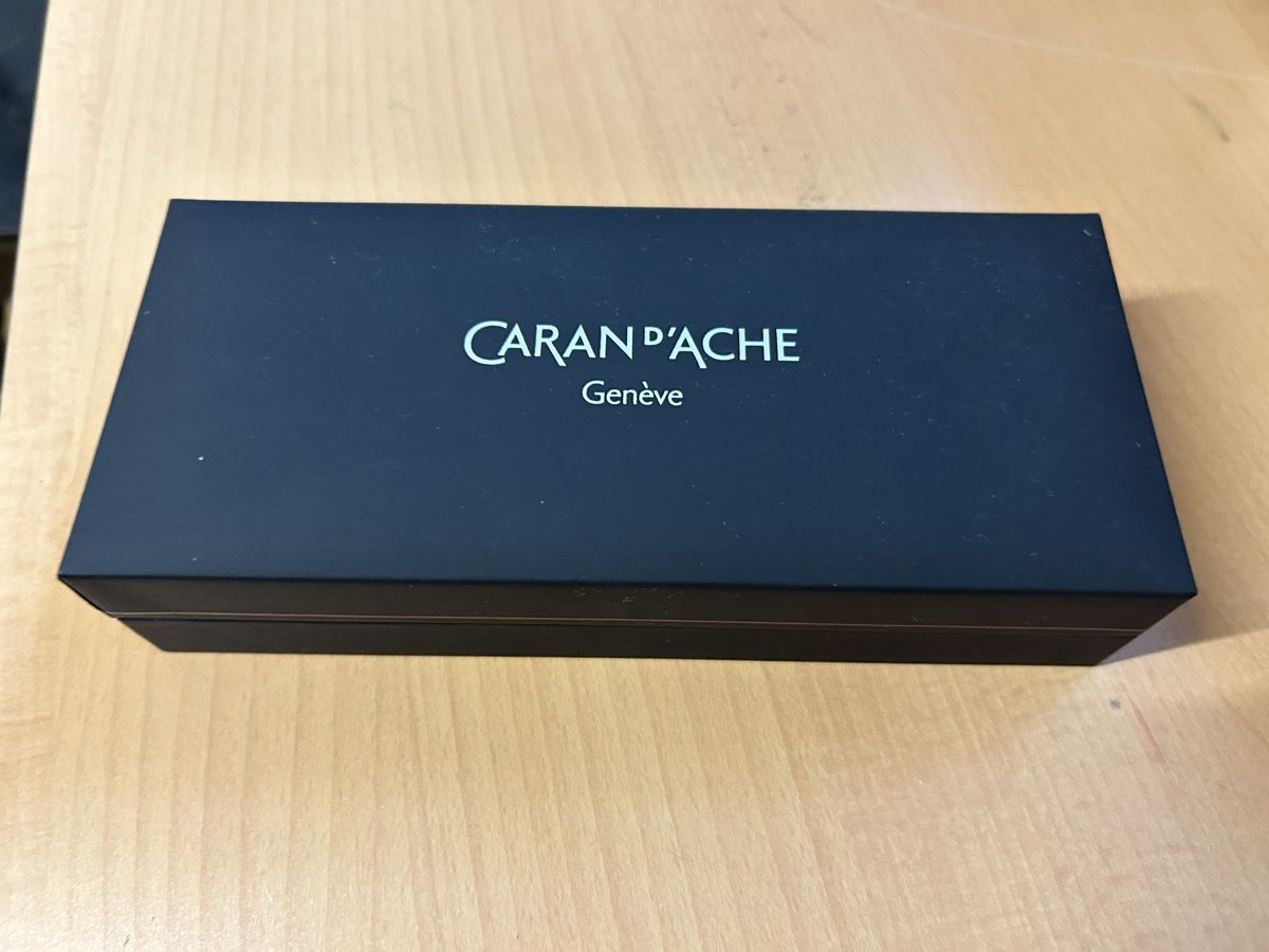 Caran D'Ache Penna & Evidenziatori: Caran d‘ache ECRIDOR CHEVRON vergoldet – Nuovo e nell'imballaggio originale da Oberentfelden venduto da Kammervogel 3