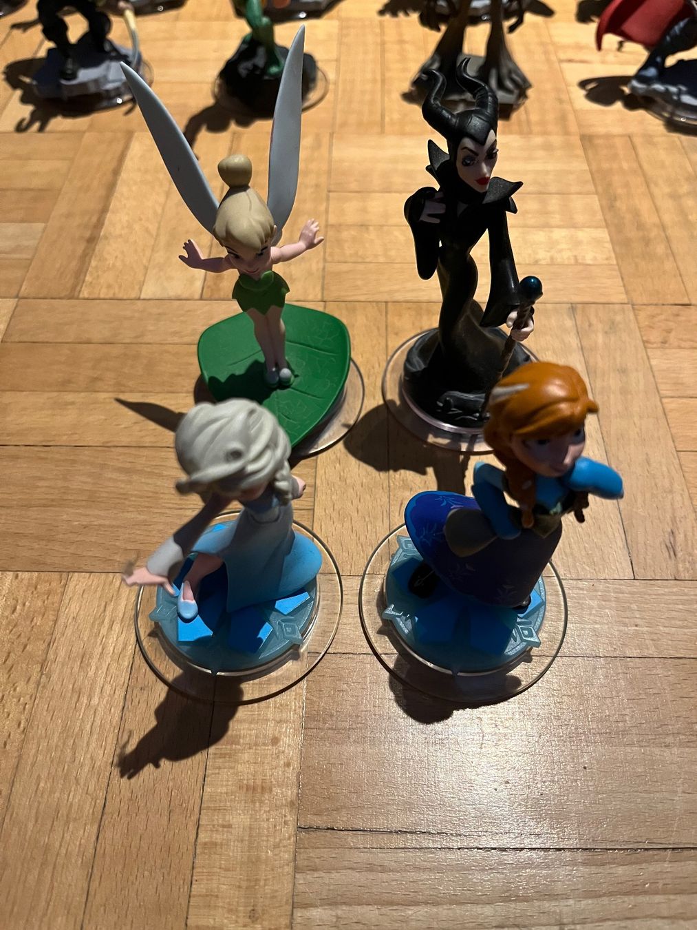 Jeux: Disney Infinity Sammlung Xbox 360 (22 Figuren inkl Zubehör) – D'occasion à Basel par Ruemli17 2