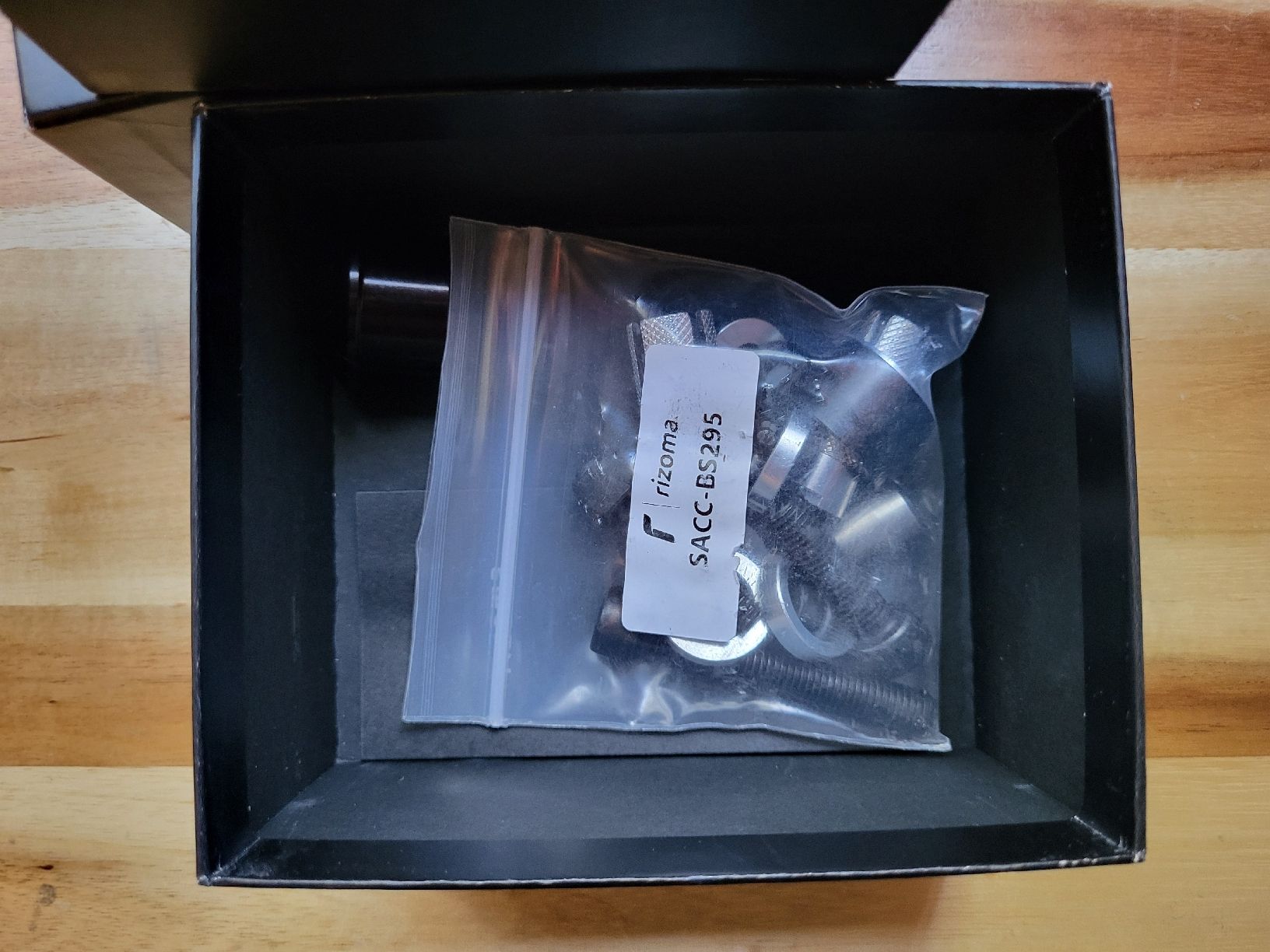 Rizoma Tutti i ricambio per moto: Retroviseur Rizoma Cut Edge – Nuovo (secondo la descrizione) da Bulle venduto da Kriss24 2