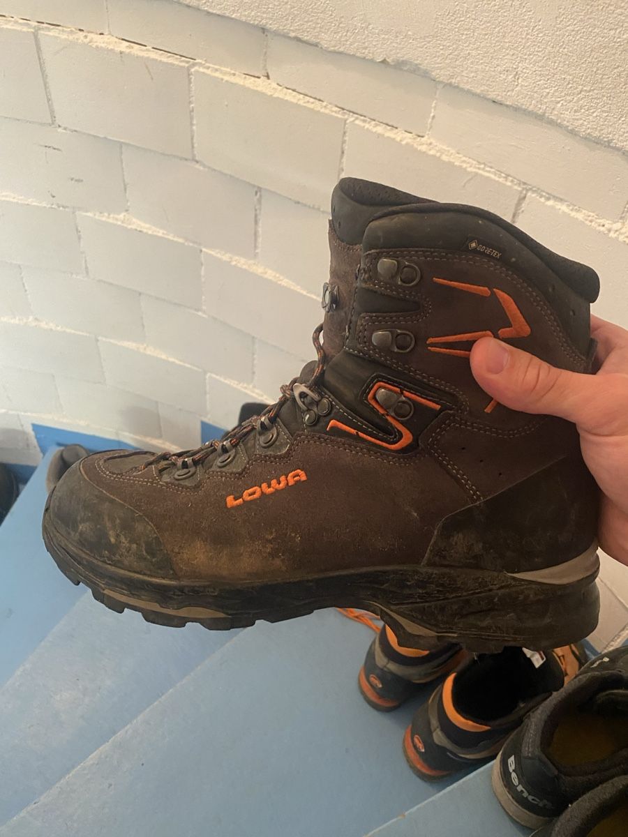 Lowa Chaussures hommes: Wanderschuhe Lowa 44.5 – D'occasion à Zell ZH par MegaCatch 2