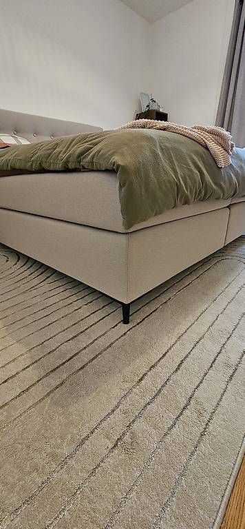 Letti: Lit Boxspring 180 X 200 – Usato da Cudrefin venduto da Mariiea 1