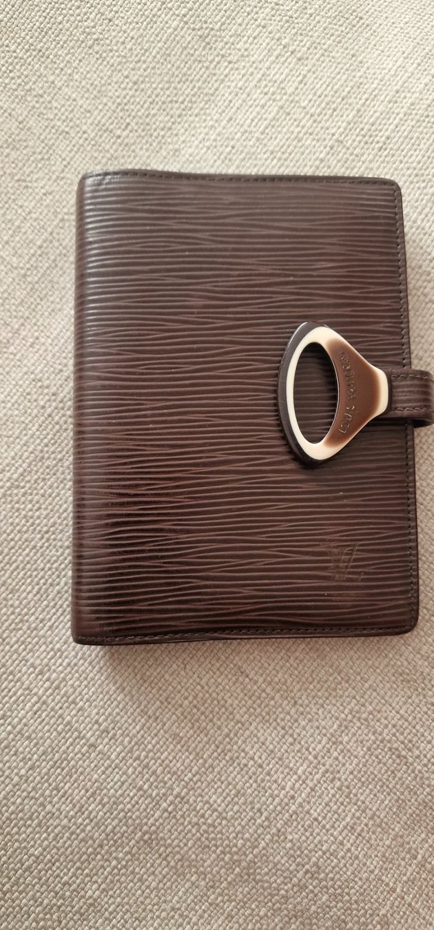Kalender: LouisVuitton Agenda – Gebraucht aus Erlenbach ZH von alina1202