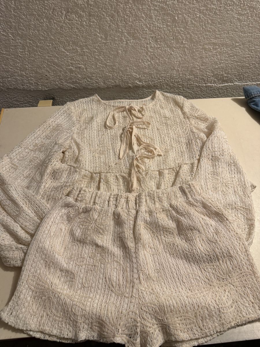 Lotti di vestiti: Damen Set weiss Grösse M Top Zustand – Nuovo (secondo la descrizione) da Luzern venduto da Lorena.haj