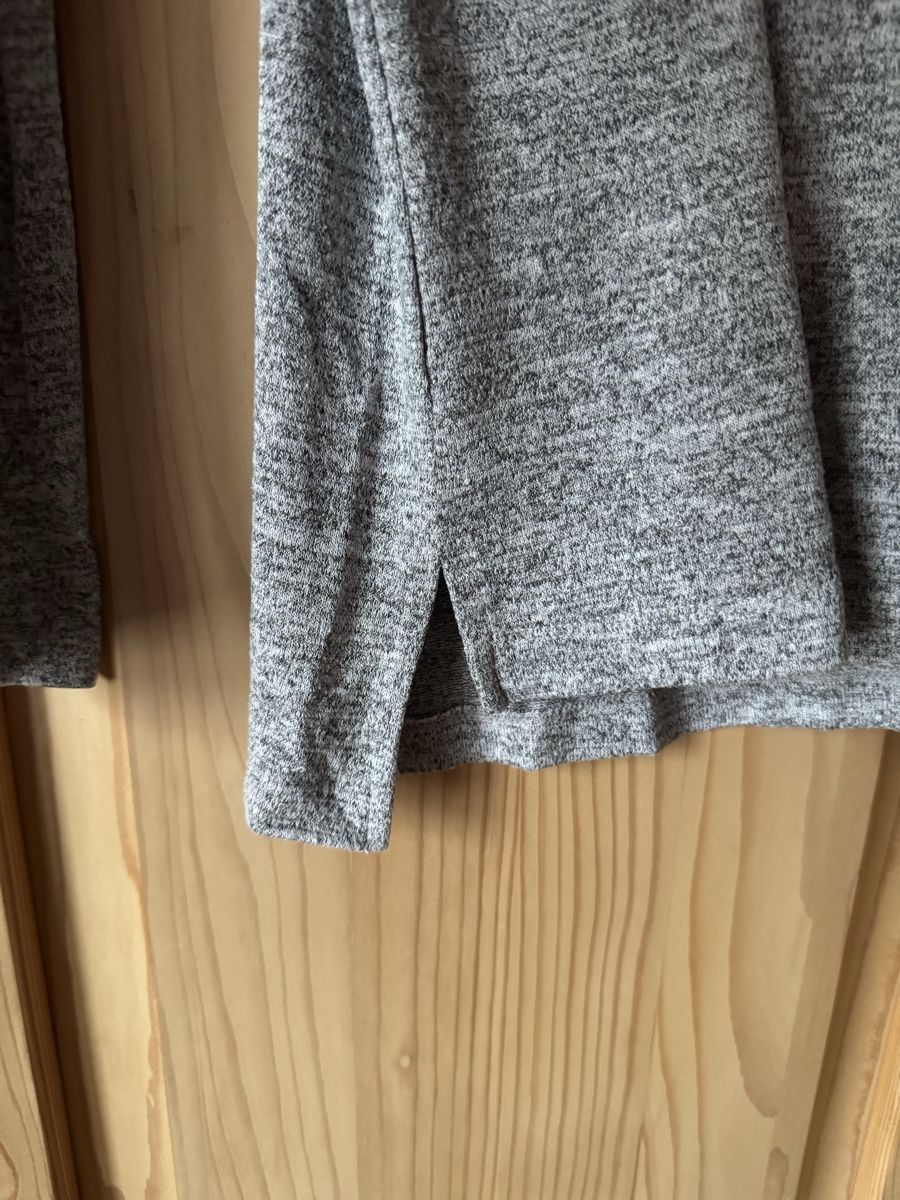Pullover & Sweatshirts: Longsleeve Grau Melange – Gebraucht aus Hergiswil NW von kaufe_bei_kaufmann 3