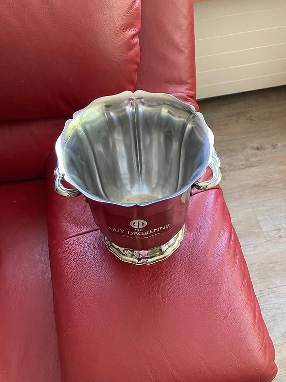 Altro: Champagnerkübel – Usato da Basel venduto da Blaetzlibajass 1
