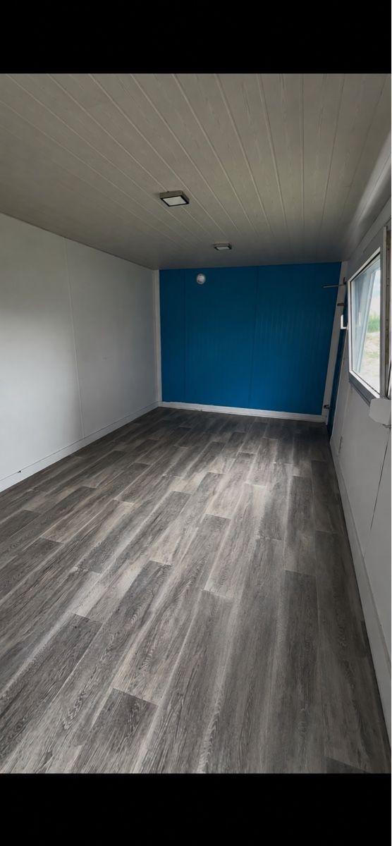 Baucontainer: Bürocontainer mit Klimaanlage – Gebraucht aus wimmis von Chrusch8 1