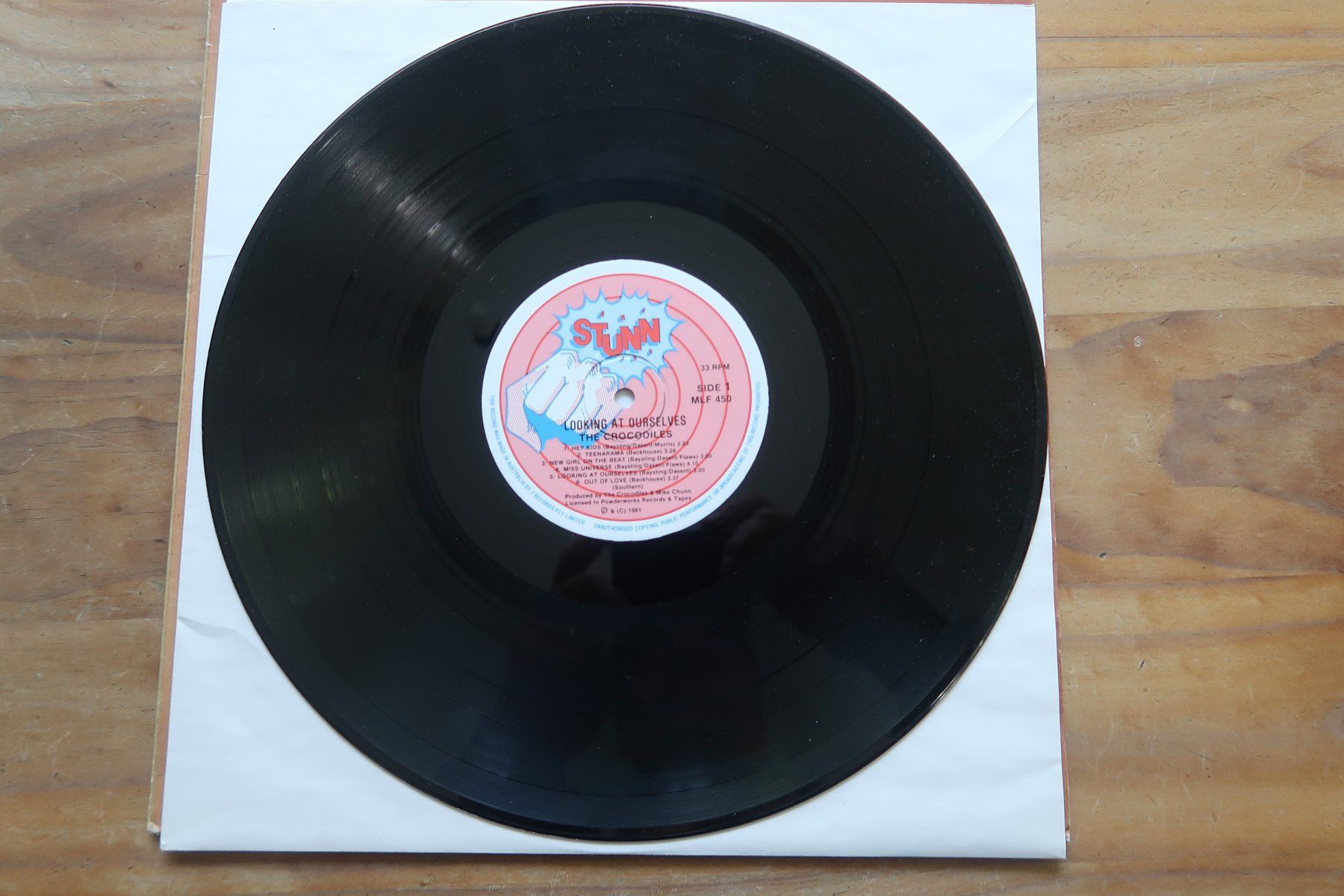 Dischi in vinile: THE CROCODILES - LOOKING AT OURSELVES - VINYL LP – Usato da Basel venduto da Patiscat 3
