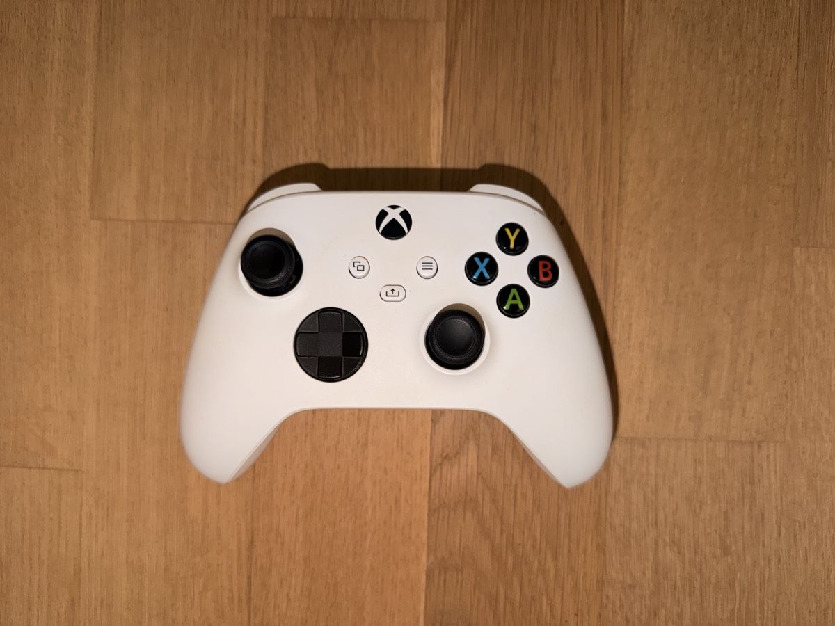 Microsoft Console: XBOX - Series S 512 GB mit Controller – Usato da Dübendorf venduto da RoccoCe 5