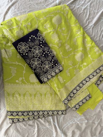Indisches Saree Set hellgrün bestickt neu