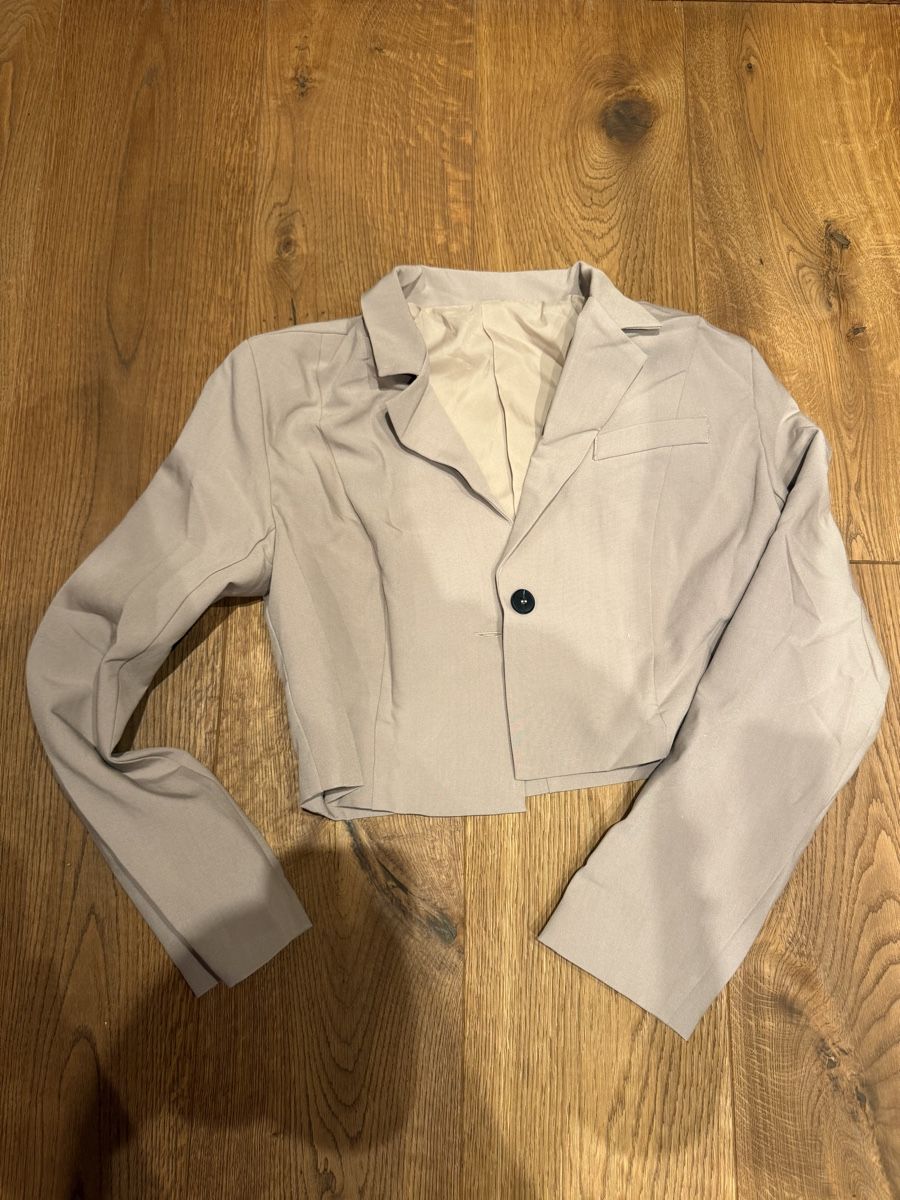 Shein Vestes: Jacke – Neuf avec emballage d'origine à Andwil SG par Skyline21