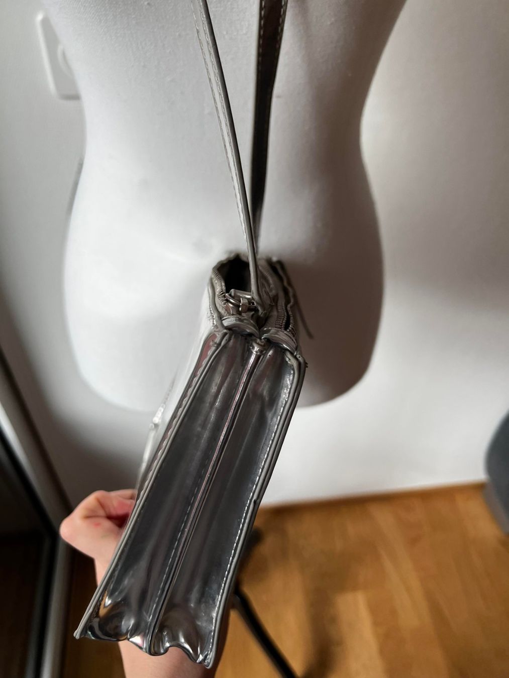 Taschen für Damen: Tasche – Gebraucht aus Riehen von edu_92w7 7