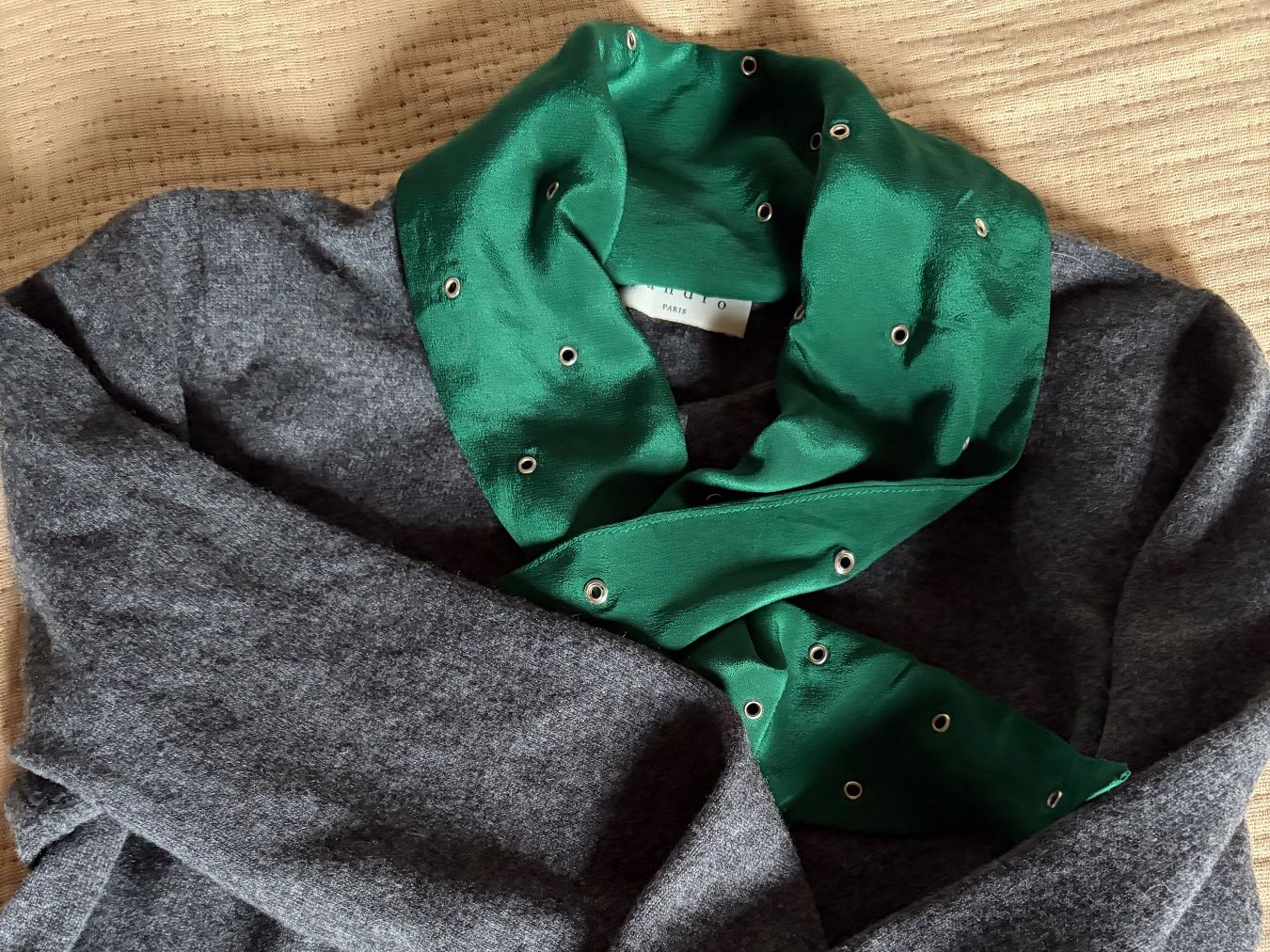 Sandro Maglioni & Felpe: Sandro Wool Cardigan with removable silk scarf – Usato da Luzern venduto da AM2nd 4