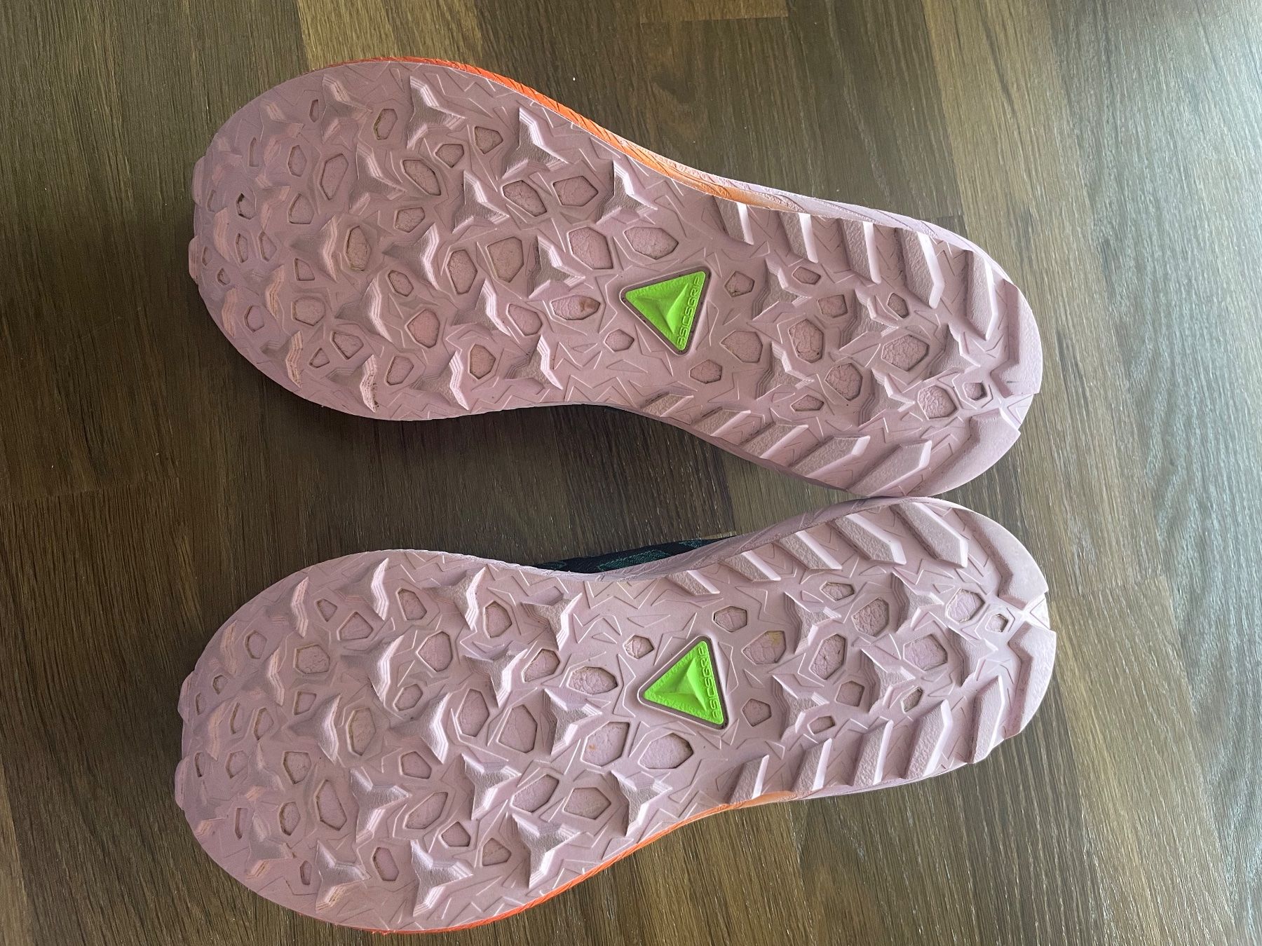 Asics Scarpe da donna: Asics Fuji Lite 5 – Usato da Olten venduto da B3ren 3