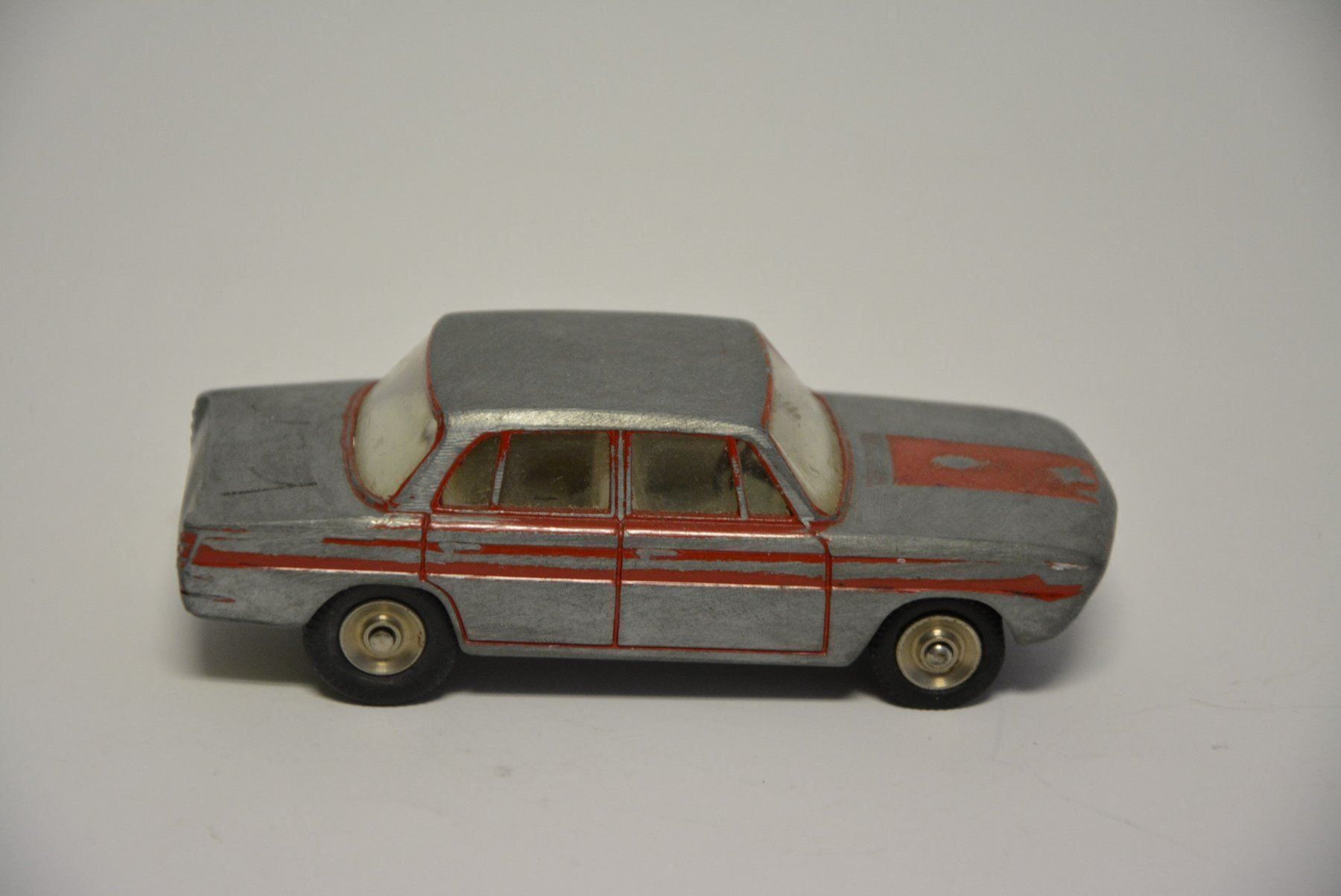Dinky Toys Modellautos: BMW 1500 , Dinky Toys , 1:43 – Gebraucht aus Goldach von Feivel9 4