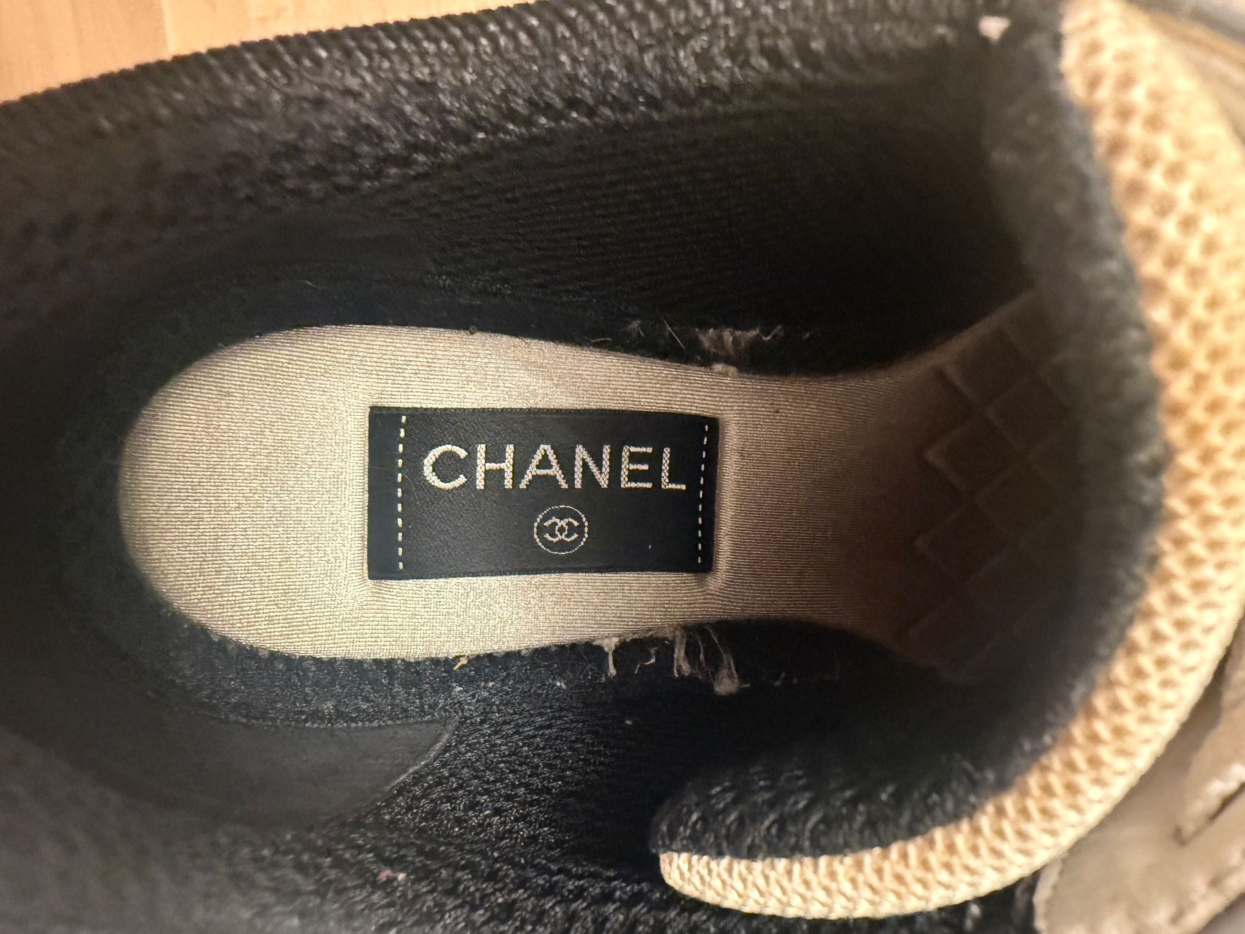 Chanel Damenschuhe: CHANEL Sneaker Nr. 39 – Gebraucht aus Embrach von Gsab 5