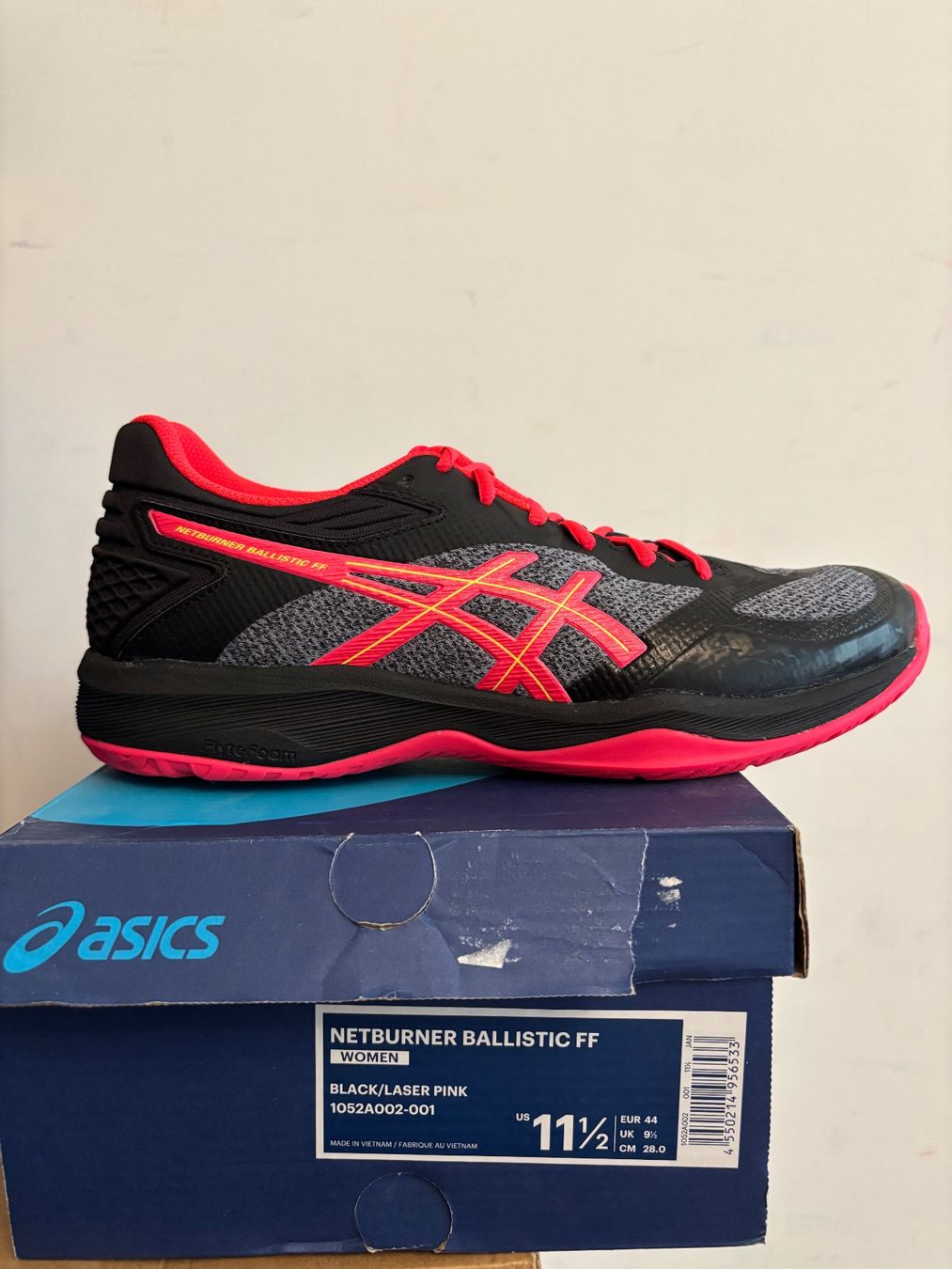 Asics Scarpe da donna: ASICS NETBURNER BALLISTIC FF Volley 44 – Nuovo e nell'imballaggio originale da Luzern venduto da falena01 9