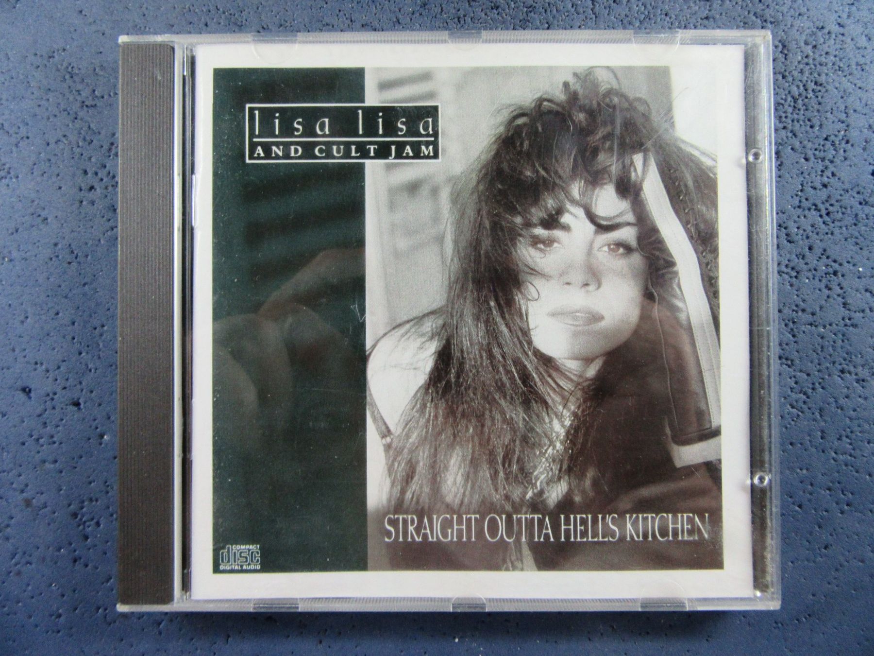 CDs: LISA LISA AND CULT JAM CD "STRAIGHT OUTTA HELL'S KITCHEN" – Gebraucht aus Ettingen von Hausi4711