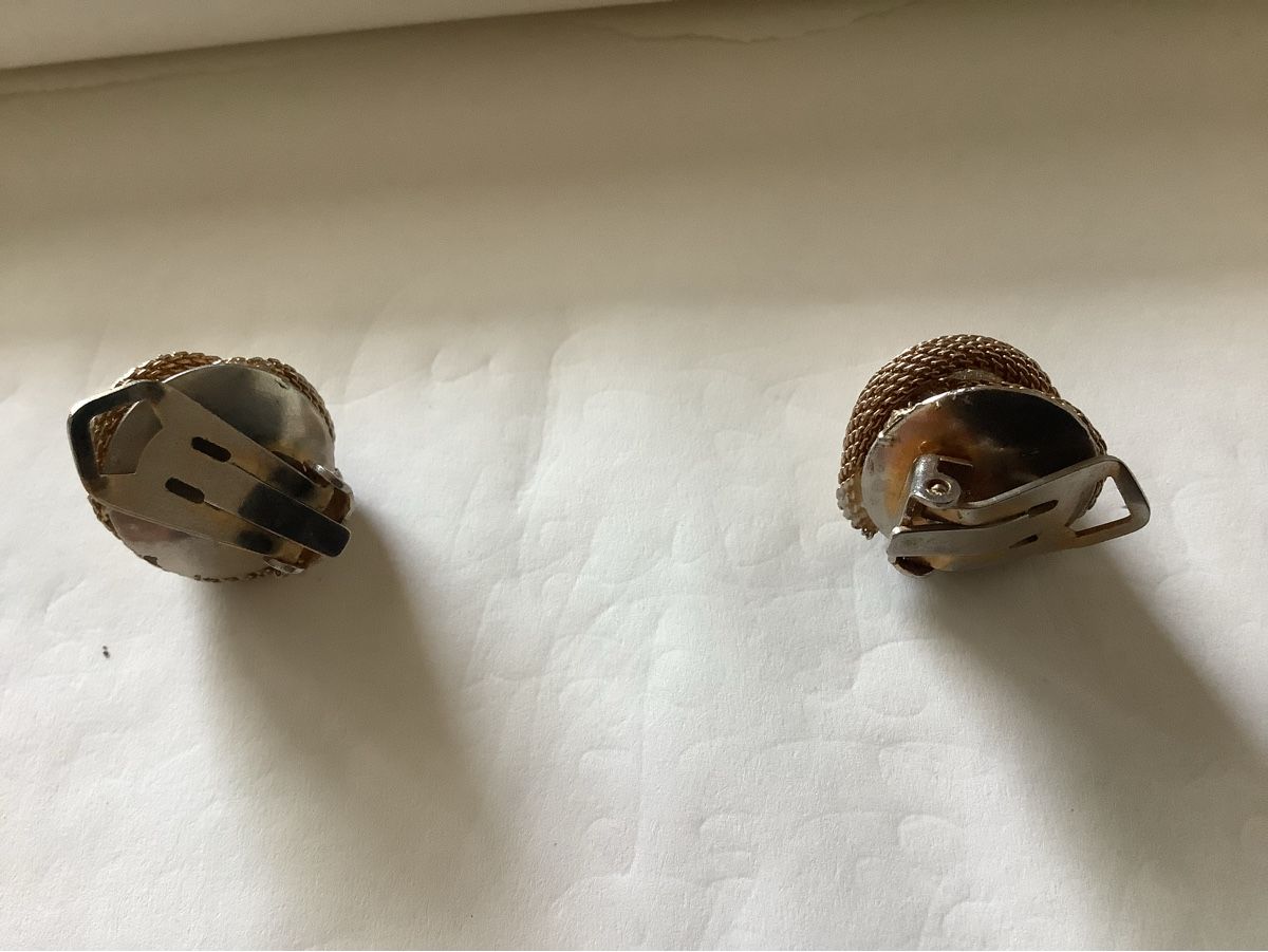 Boucles d'oreille: Ohrclips mit Perlen und Netzstruktur goldfarben – D'occasion à Buch SH par bri_hpp2 2
