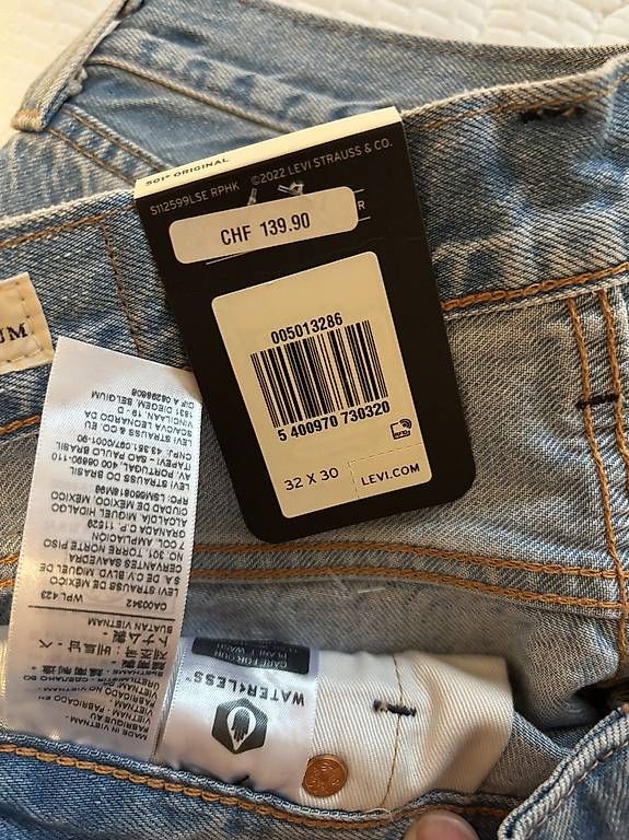 Levi's Jeans: Levi's Original 501 Jeans 32x30 – Nuovo (secondo la descrizione) da St. Gallen venduto da Coco1879 1
