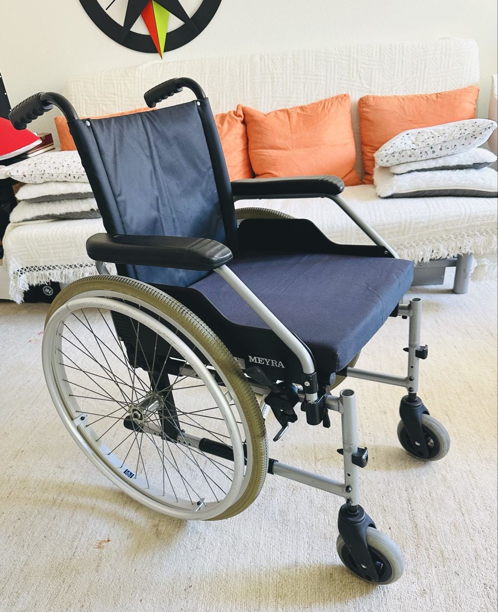 Sedie a rotelle: Rollstuhl Meyra – Usato da Basel venduto da rea_y662