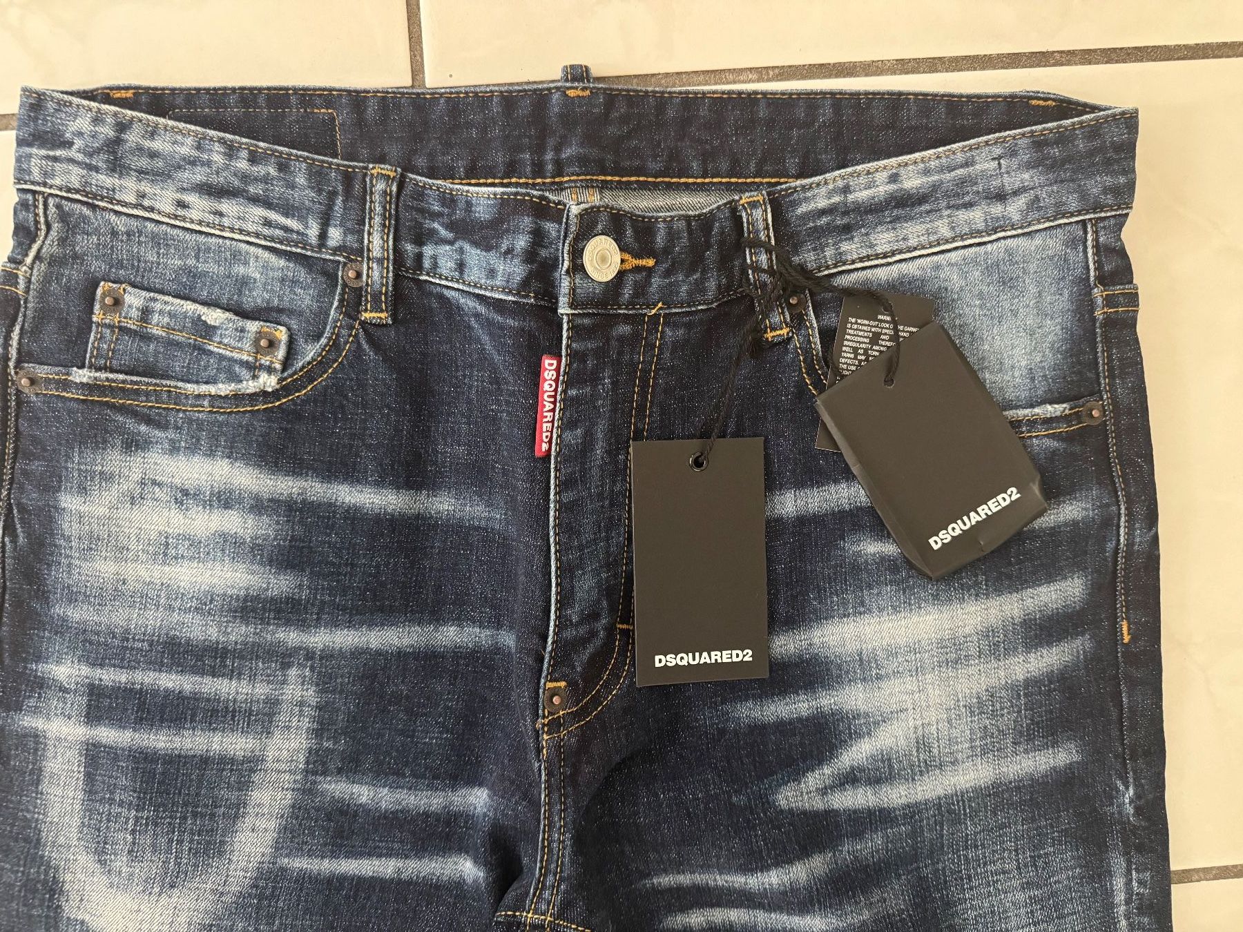 Jeans: DSQUARED2 Jeans D2 – Usato da Muri AG venduto da fab71 1