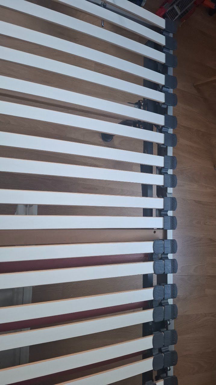 Reti a doghe: Lit 90 x 200 / sommier électrique – Usato da Fribourg venduto da Kiki020 8