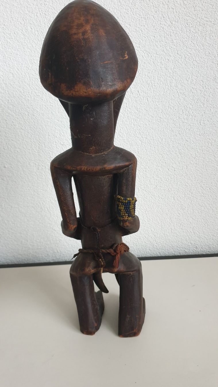Statuette: Afrikanische Originale Bembe Figur – Usato da Winterthur venduto da rowagner 2