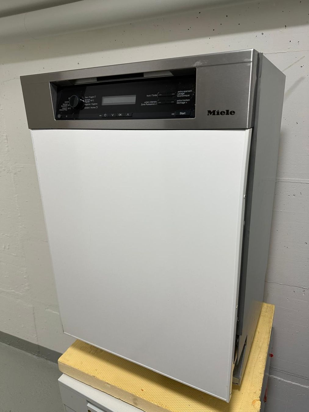 Miele Machines à laver la vaisselle: Geschirrspüler- Miele – D'occasion à Spreitenbach par Space_X 1