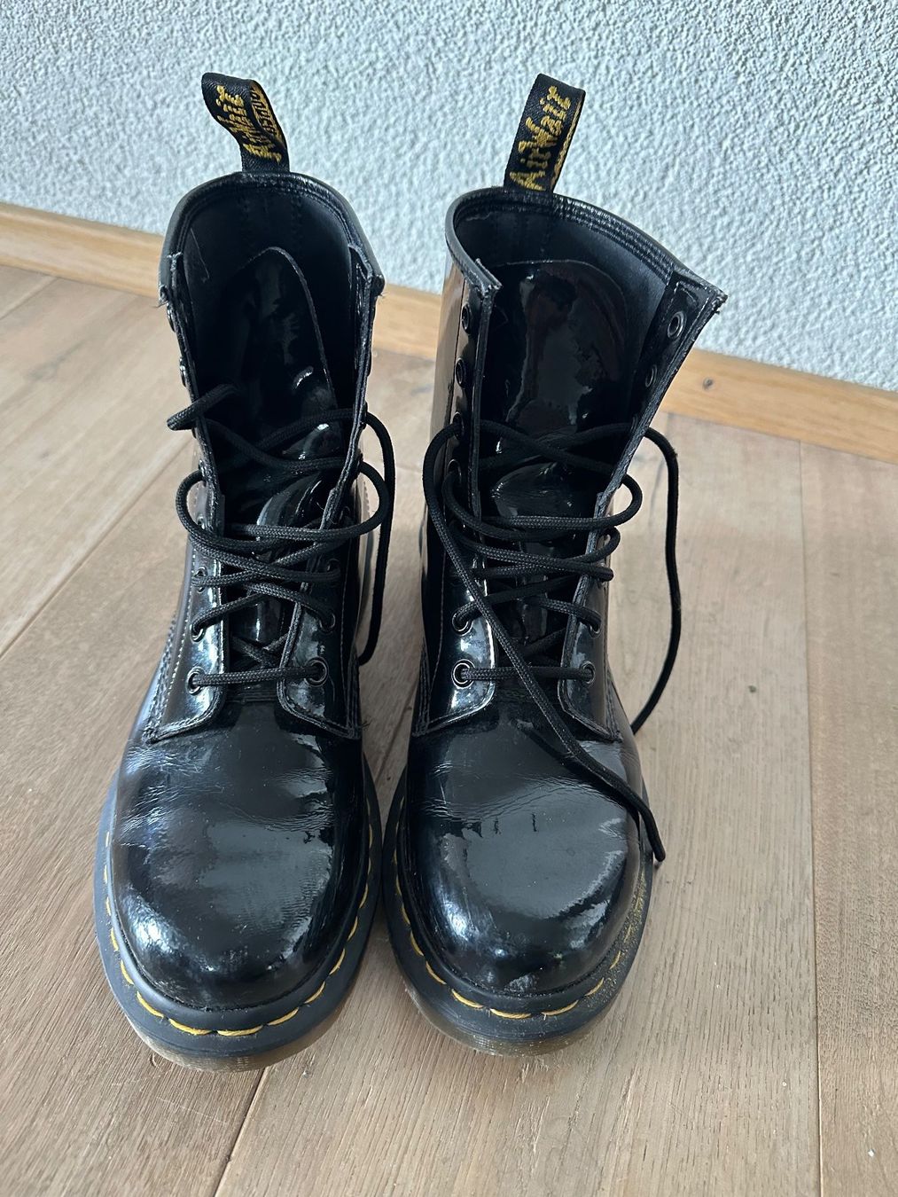 Dr. Martens Herrenschuhe: Dr. Martens glänzend Gr. 41 – Gebraucht aus Bassersdorf von Tscheni3 1