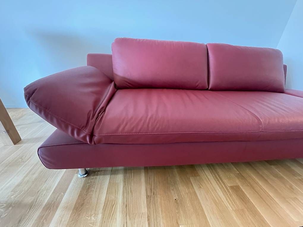 Divani: Sofa Leder dunkelrot – Usato da Alpnach Dorf venduto da Walsche 1