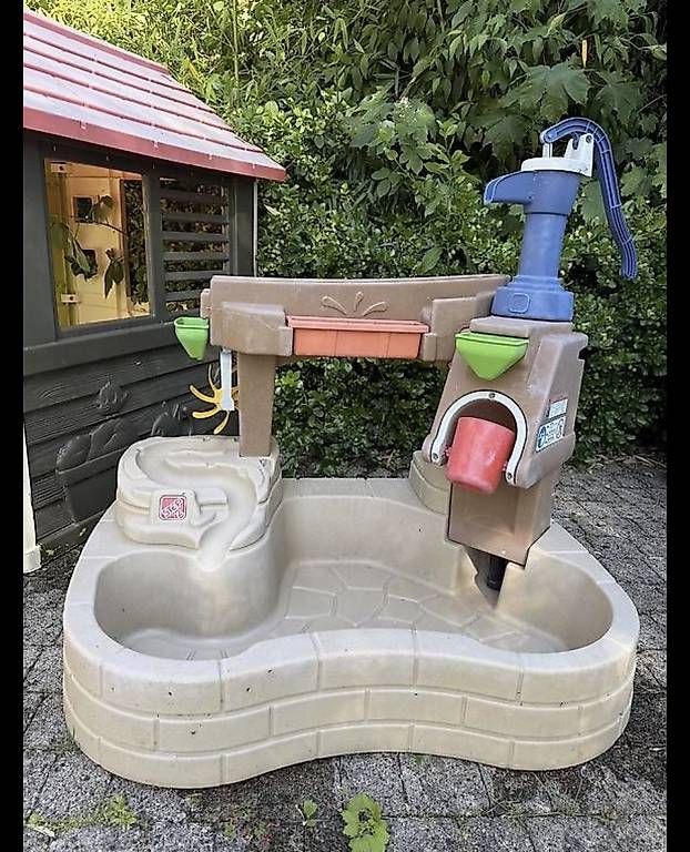 Sandkasten: Step 2 Wassertisch – Gebraucht aus Oberwangen TG von Samsells