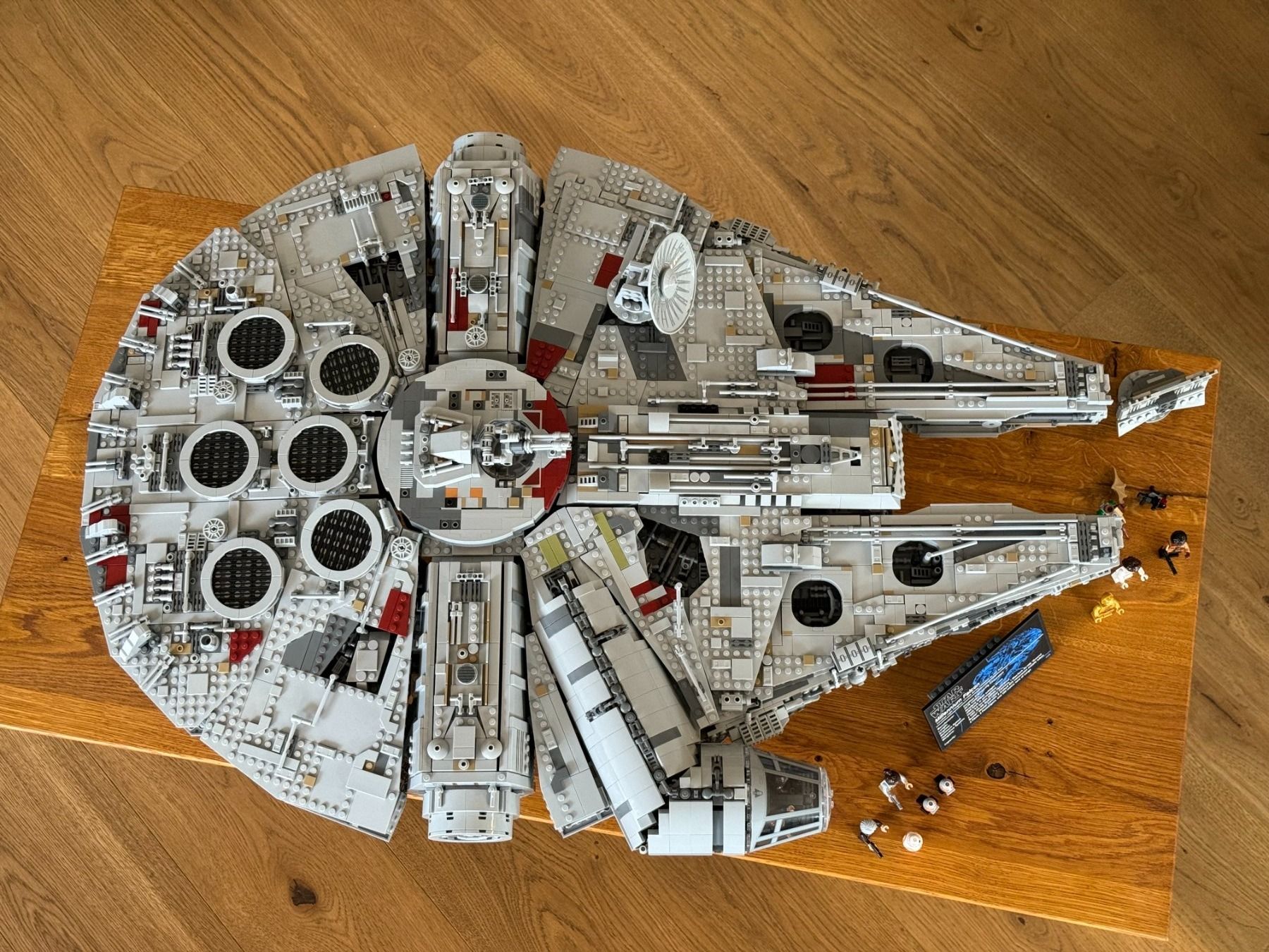 Lego Baukästen: Lego Millennium Falcon UCS 75192 – Gebraucht aus Kreuzlingen von  1