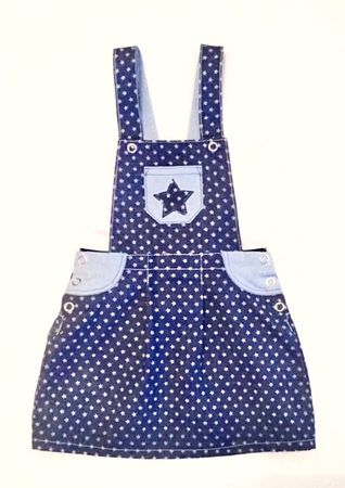 Handmade Latzrock 100% Baumwolle jeansblau Sternen Gr. 80/86