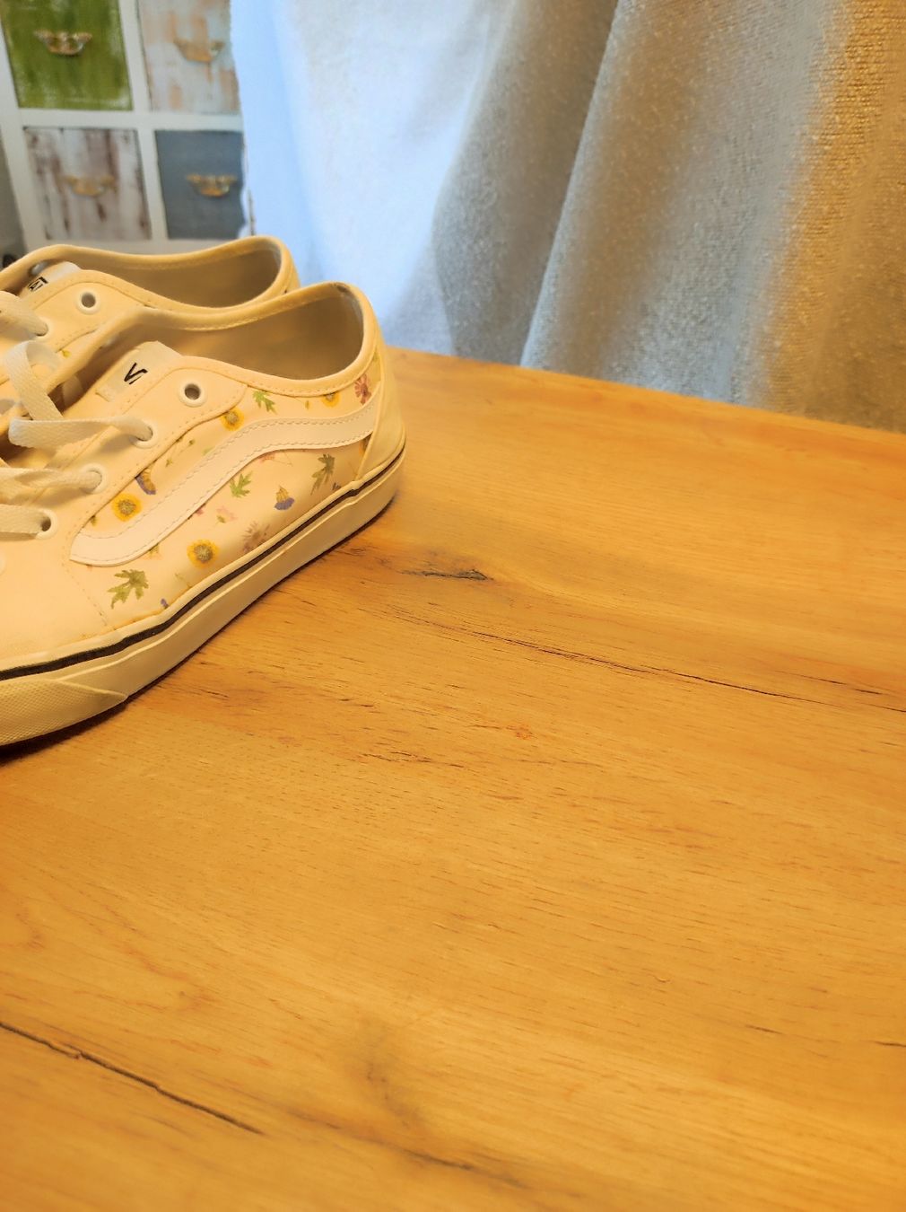 Chaussures femmes: Vans mit Blumen-Muster, Gr. 42 – D'occasion à Arni AG par Rosen11 2