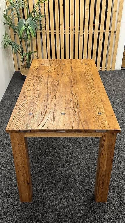 Tables: Massivholz Esstisch Eiche 160x80 cm – D'occasion à Münchenbuchsee par Mekran 1