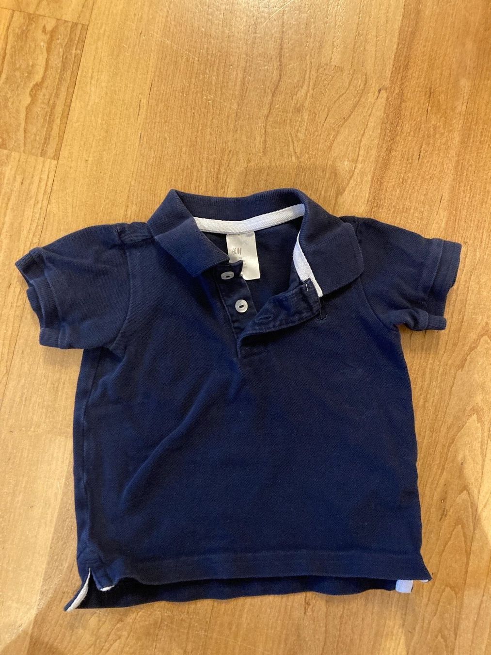 Camicie, Top & T-shirt: Poloshirt H&M Gr. 68 – Usato da Jona venduto da rahelg83
