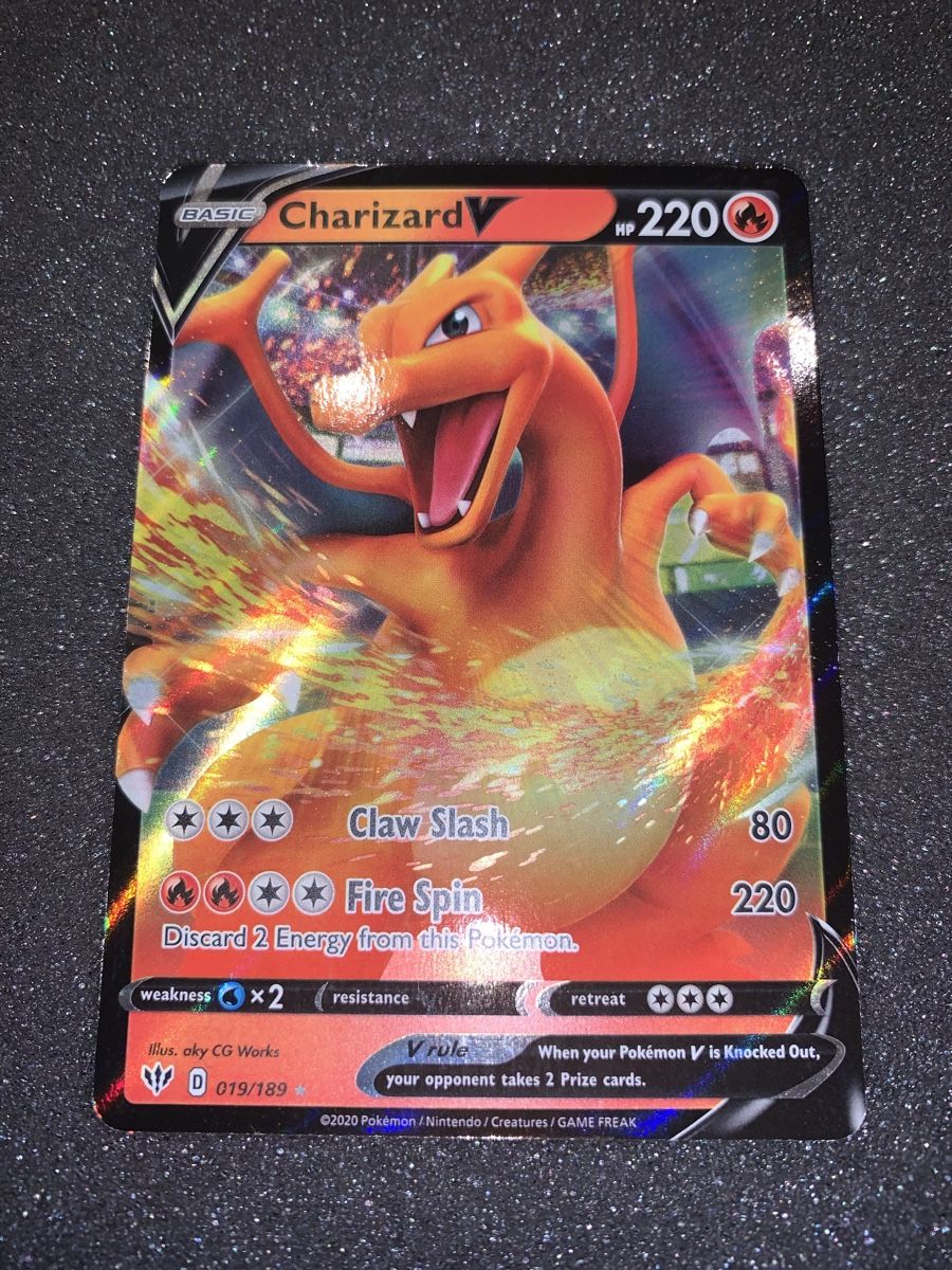 Pokémon Carte collezionabili: Charizard V 019/189 V 220 HP – Usato da Bironico venduto da ars_z6lb 3