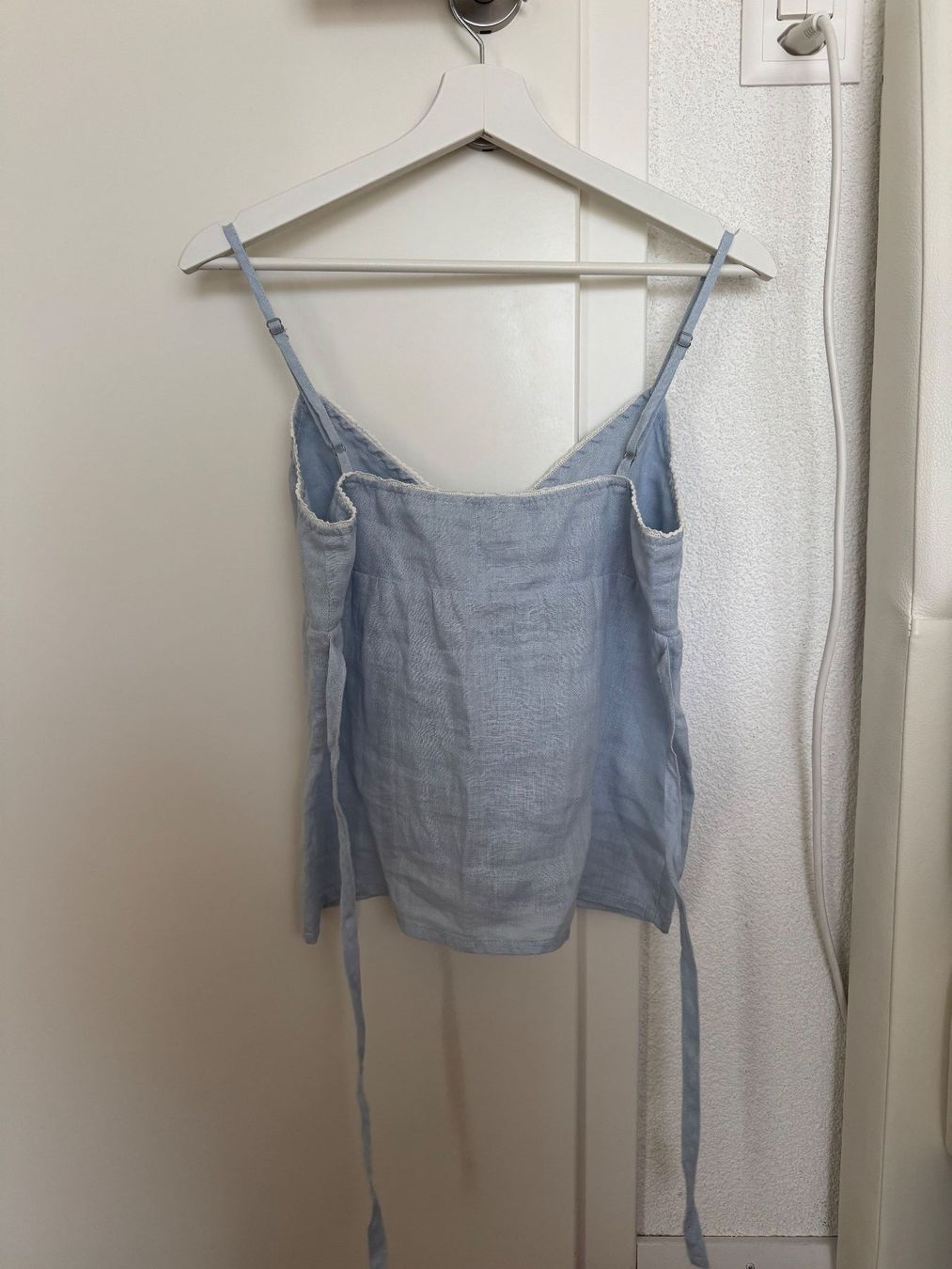 Brandy Melville Top: Brandy Melville Top -  hellblau – Usato da Biel-Benken BL venduto da csr_b6dz 3