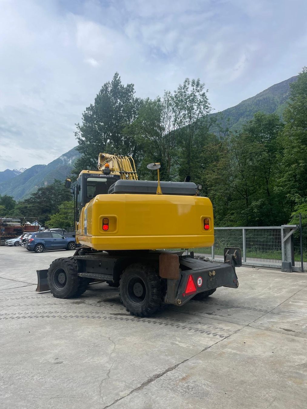 Komatsu Escavatori: Komatsu PW200-7 E0 + Woody 60 – Usato da Preonzo venduto da Baumech 2