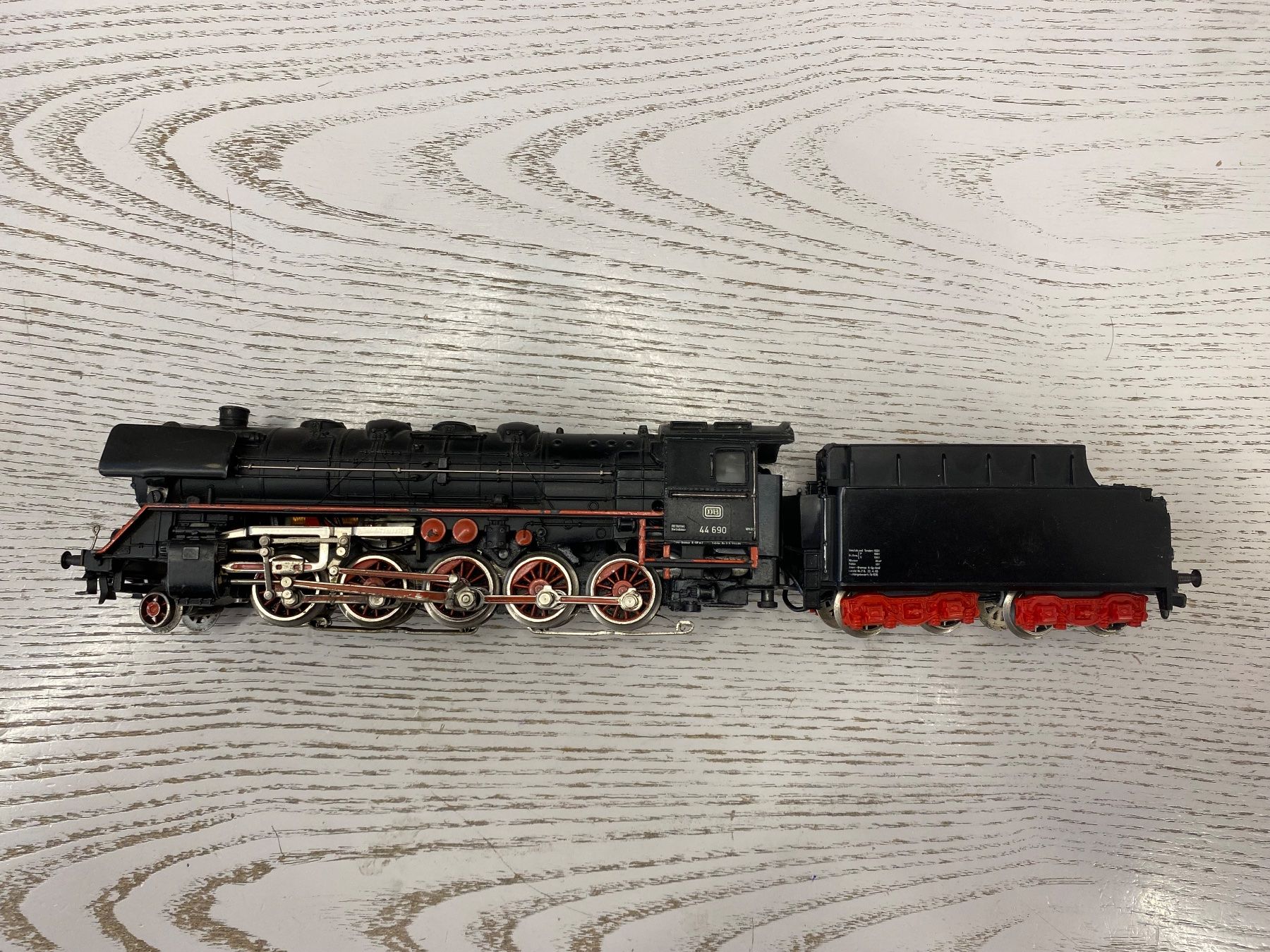 Märklin Modelleisenbahnen: Märklin 3047 DB BR 44 TELEX OVP – Gebraucht aus Lupsingen von New-Haven 1